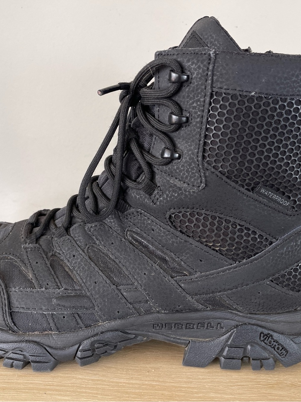Merrell Moab 2 8” Tactical Waterproof Side Zip Vibram Work Boot 9